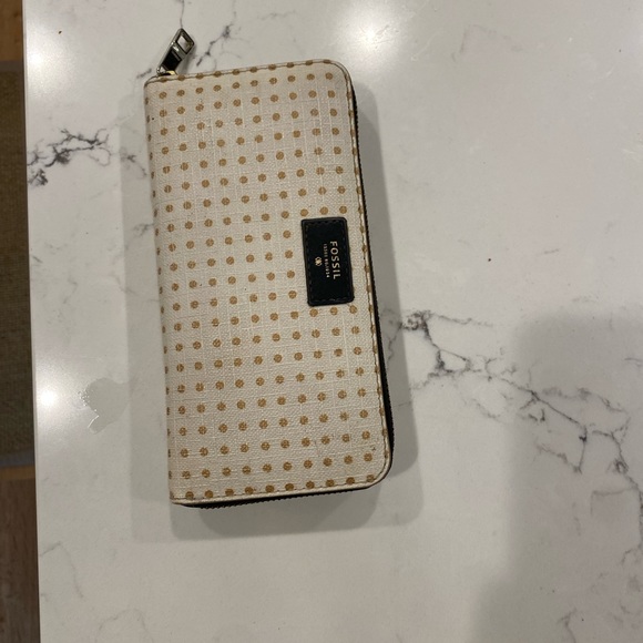 Fossil Wallet - Picture 2 of 4